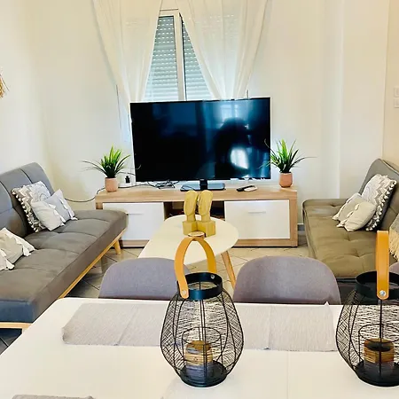 アパート Chryssa's Deluxe *