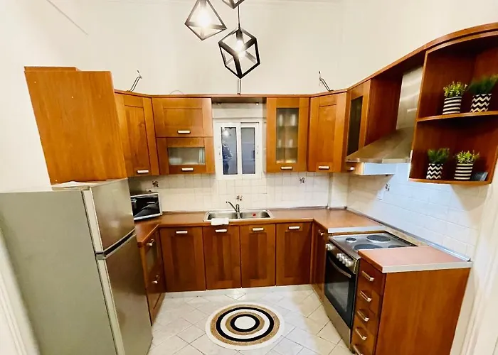 Chryssa's Deluxe Lägenhet *